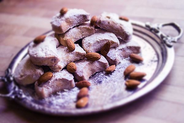 almond cookies