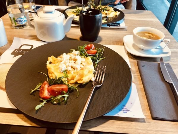 Keto Mediterranean Omelette